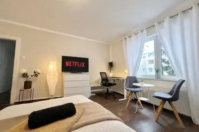 Ein Bett oder Betten in einem Zimmer der Unterkunft VAJAGIC 3 - Apartment 6 Pers, 2 Schlafzimmer, Messe, Uni Klinik