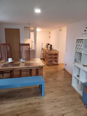 Küche/Küchenzeile in der Unterkunft Schöne Altbauwohnung in Lennep