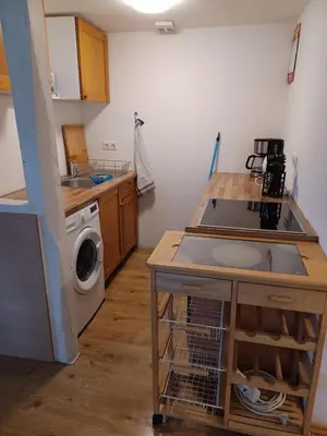 Küche/Küchenzeile in der Unterkunft Schöne Altbauwohnung in Lennep