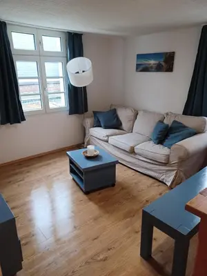 Ein Sitzbereich in der Unterkunft Schöne Altbauwohnung in Lennep