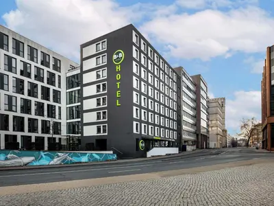 Das Gebäude in dem sich das Hotel befindet