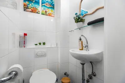 Ein Badezimmer in der Unterkunft High-quality, Comfortable, Fully equipped, 6 Beds