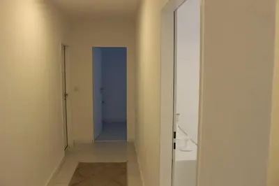 Grundriss der Unterkunft Central apartment with XXL TV, full kitchen & fireplace