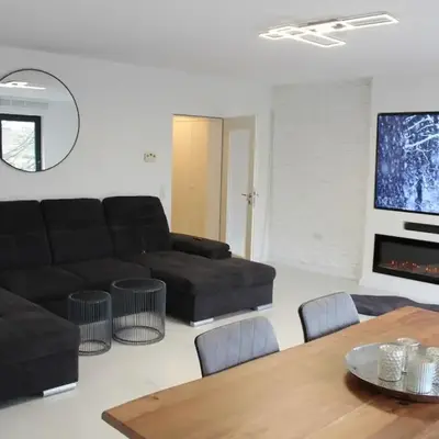Central apartment with XXL TV