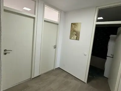 Grundriss der Unterkunft Modernes Apartment mit Balkon
