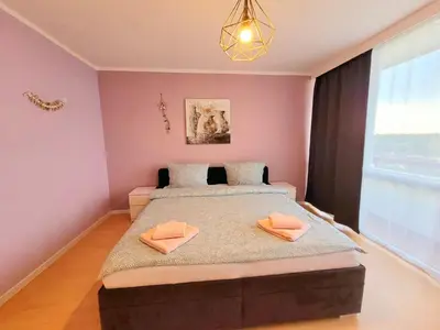 Ein Bett oder Betten in einem Zimmer der Unterkunft Wohnen auf Zeit in Mülheim an der Ruhr