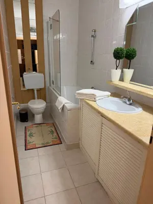 Ein Badezimmer in der Unterkunft Apartments Düsseldorf City Center