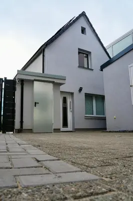 Das Gebäude in dem sich die Ferienwohnung befindet