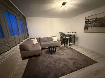 Ein Sitzbereich in der Unterkunft Ferienwohnung Grünes Eck,Wuppertal am Toelleturm