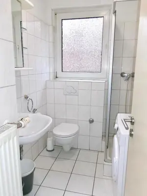 Ein Badezimmer in der Unterkunft SHK - möbliert - WIFI - HAGEN