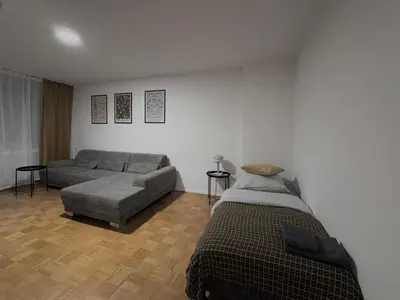 Ein Bett oder Betten in einem Zimmer der Unterkunft H&H Duisburg