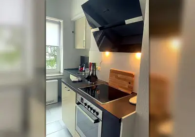 Küche/Küchenzeile in der Unterkunft Altstadt 2 bedroom 10-12 beds 15 Min Messe