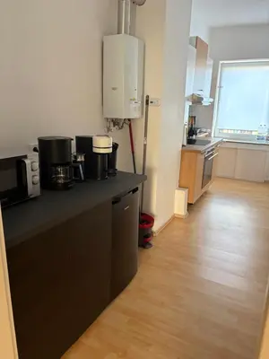 Küche/Küchenzeile in der Unterkunft Altstadt 2 bedroom 10-12 beds 15 Min Messe