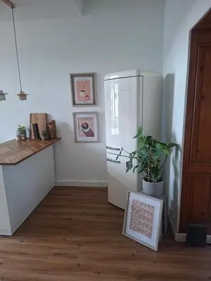 Küche/Küchenzeile in der Unterkunft Stilvolle, moderne Wohnung mit Balkon und Kamin nahe Düsseldorf&Köln