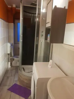 Ein Badezimmer in der Unterkunft Duisburg Marktplatz Beeck