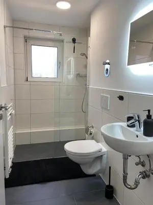 Ein Badezimmer in der Unterkunft Große Wohnung mit perfekter Anbindung