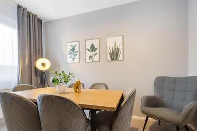 Ein Sitzbereich in der Unterkunft JAKSE-Apartments - Exklusive Unterkunft Bochum für Geschäftsreisende