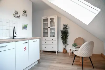 Küche/Küchenzeile in der Unterkunft JuPa Homes gemütliches DG Apartment