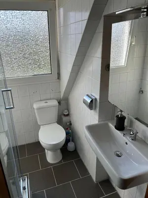 Ein Badezimmer in der Unterkunft Dachgeschosswohnung im 3-Städteeck
