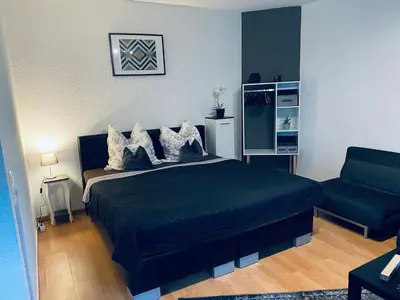 Ein Sitzbereich in der Unterkunft 42 Apartment Wuppertal Ronsdorf for up to 5 people