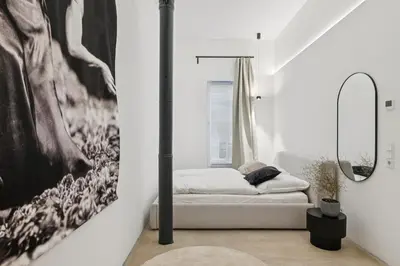 Ein Bett oder Betten in einem Zimmer der Unterkunft Luxus - Loft Traum zwischen Köln & Düsseldorf