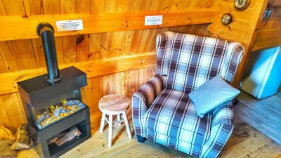 Ein Sitzbereich in der Unterkunft Finnhütte bei GRETA