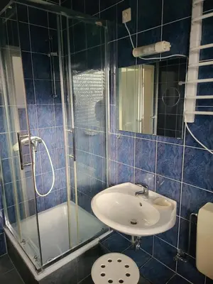 Ein Badezimmer in der Unterkunft Hotel Schlaun