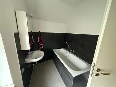 Ein Badezimmer in der Unterkunft Monteur und Ferienhaus Herne Zentrum WLAN, Küche und Parkplatz