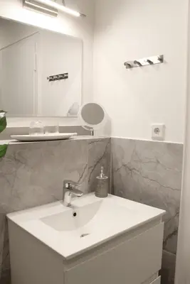Ein Badezimmer in der Unterkunft Kernsanierte moderne helle Wohlfühloase