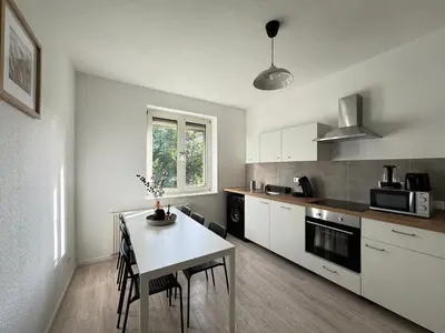 Küche/Küchenzeile in der Unterkunft Socha Apartments- Monteurwohnung in Mettmann