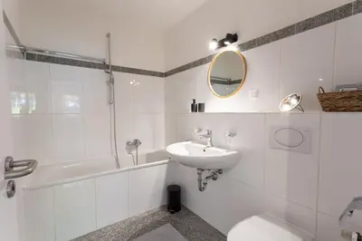 Ein Badezimmer in der Unterkunft SAP12 fitter's apartment in Erkrath