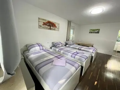 Ein Bett oder Betten in einem Zimmer der Unterkunft Voll ausgestattetes Apartment in Essen