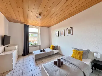 Ein Sitzbereich in der Unterkunft SAP10- Fitter's apartment Wuppertal