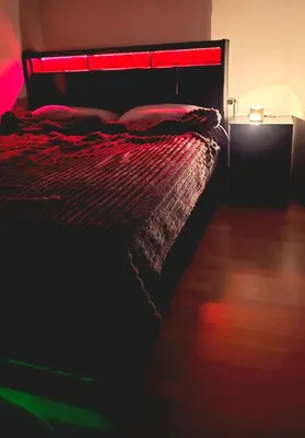 Ein Bett oder Betten in einem Zimmer der Unterkunft Modern Priv-Room -Gym-Balcony- Ideal for Work&Rest