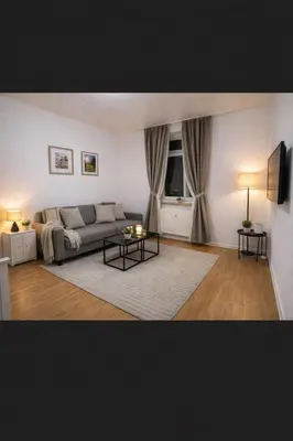 Ein Sitzbereich in der Unterkunft Stylish Central Apartment Free Parking Free WiFi