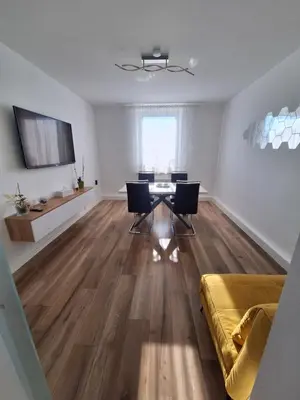 TV/Unterhaltungsangebot in der Unterkunft Modernes 3-Zimmer-Apartment mit Top-Anbindung in Wuppertal
