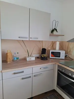 Küche/Küchenzeile in der Unterkunft Modernes 3-Zimmer-Apartment mit Top-Anbindung in Wuppertal