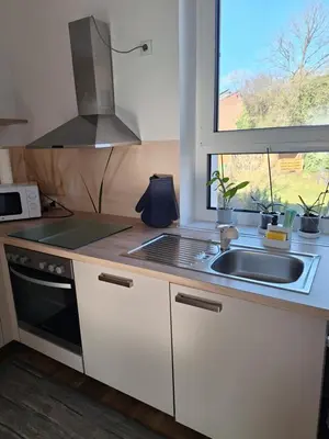 Küche/Küchenzeile in der Unterkunft Modernes 3-Zimmer-Apartment mit Top-Anbindung in Wuppertal