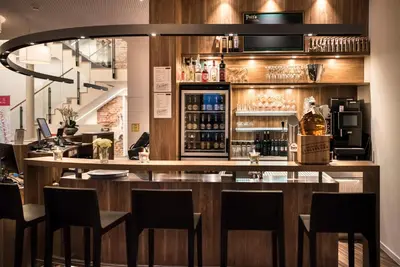 Lounge oder Bar in der Unterkunft Alexianer Hotel am Wasserturm