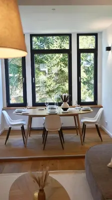 Ein Sitzbereich in der Unterkunft Luxuriöse Stadtvilla Nähe Düsseldorf & Köln & Essen - Messe
