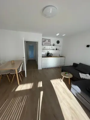 Ein Sitzbereich in der Unterkunft Zentrales, loftartiges Apartment in Lüdenscheid mit Balkon & Weitblick