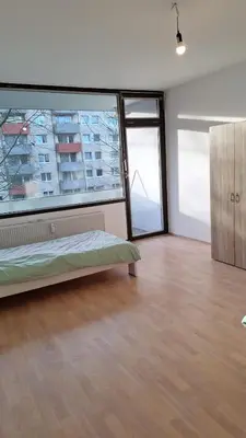 Ein Bett oder Betten in einem Zimmer der Unterkunft 4 Betten Bad WC Ideal für Kurzaufenthalt