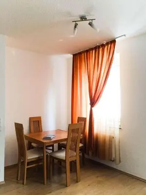 Grundriss der Unterkunft Verkehrsgünstiges Apartment für Messebesuche