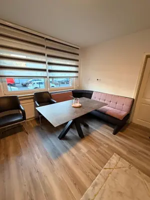 Ein Sitzbereich in der Unterkunft WorkHome A2 zu 3