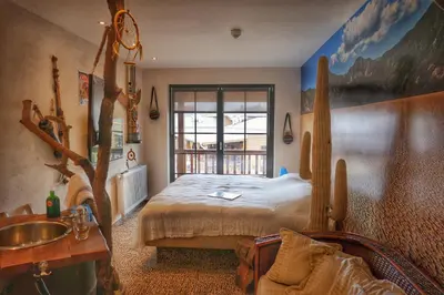 Ein Bett oder Betten in einem Zimmer der Unterkunft Road Stop Mettmann