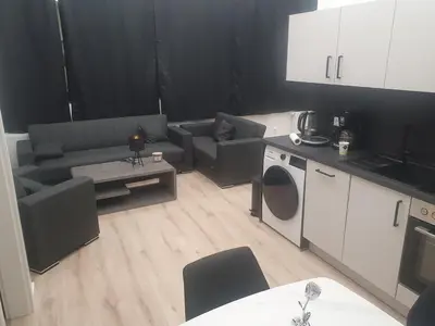 Küche/Küchenzeile in der Unterkunft Central apartment in Essen city center