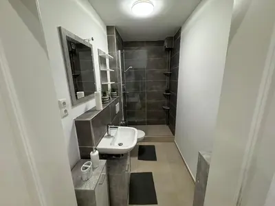Ein Badezimmer in der Unterkunft Central apartment in Essen city center