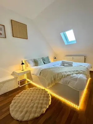 Ein Bett oder Betten in einem Zimmer der Unterkunft Moderne & praktische Wohnung nahe Messe Essen