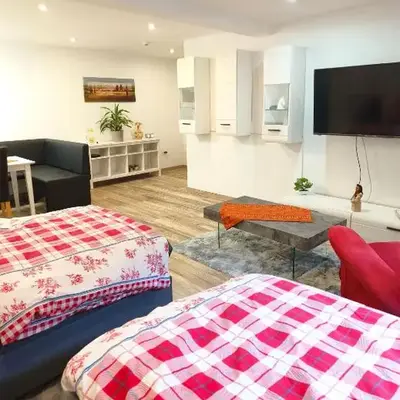 Komplettes Appartement mit separatem Eingang