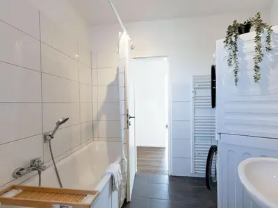 Ein Badezimmer in der Unterkunft BudgetRoom 3 Schlafzimmer Workers Home